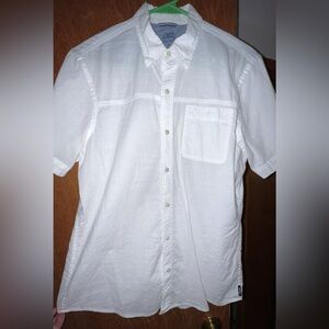 Men’s IZOD Saltwater Relaxed Classics Medium White Short Sleeve Button Up